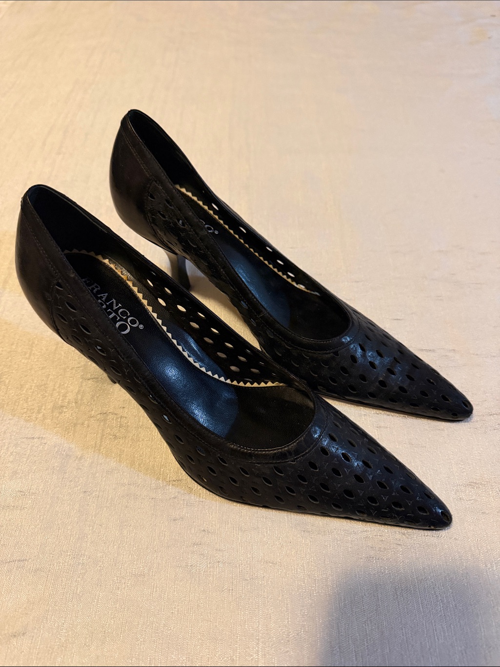 Franco Sarto Women’s Black Perforated Pointed-Toe Kitten Heel Pumps Size 7.5 — image 3 of 8